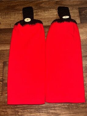 Red Hanging Kitchen Towel Set